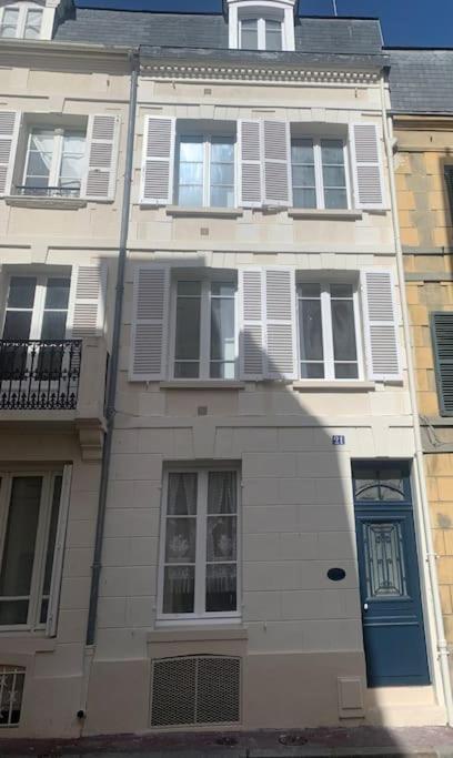 Chez Felix & Theo Apartment ทรูวิลล์-ซูร์-แมร์ ภายนอก รูปภาพ